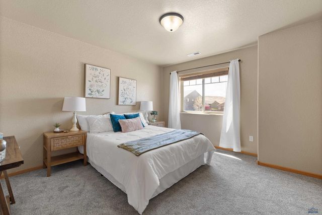 1260 FAIRBANKS DR, Box Elder, SD 57719