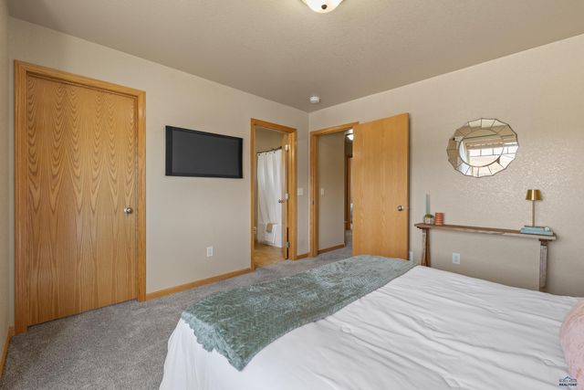 1260 FAIRBANKS DR, Box Elder, SD 57719