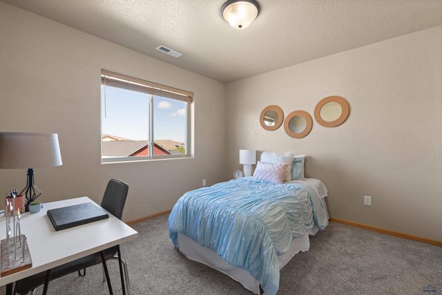 1260 FAIRBANKS DR, Box Elder, SD 57719