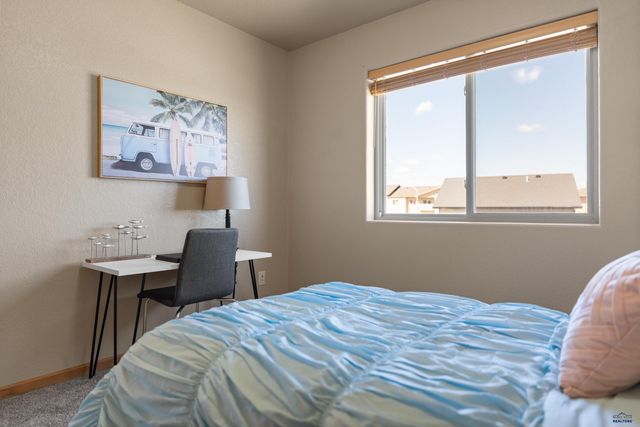 1260 FAIRBANKS DR, Box Elder, SD 57719