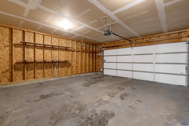 1260 FAIRBANKS DR, Box Elder, SD 57719
