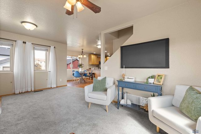 1260 FAIRBANKS DR, Box Elder, SD 57719