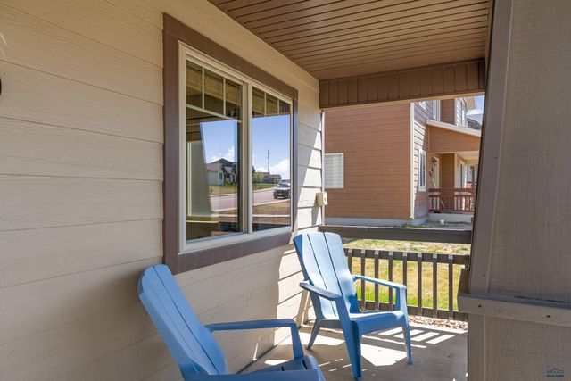 1260 FAIRBANKS DR, Box Elder, SD 57719
