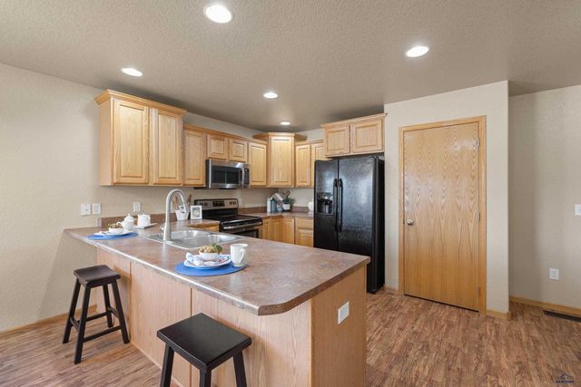 1260 FAIRBANKS DR, Box Elder, SD 57719