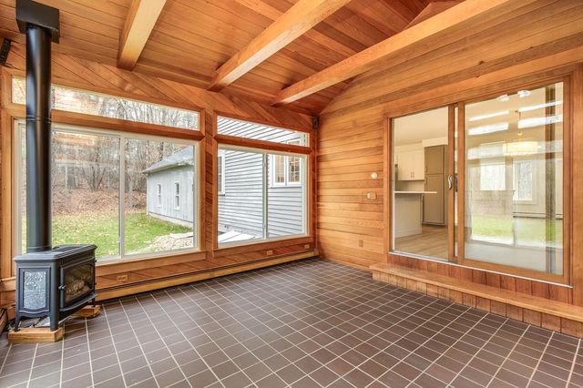 216 Hackett Hill Road, Hooksett, NH 03106