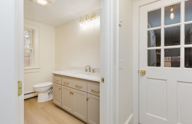 216 Hackett Hill Road, Hooksett, NH 03106