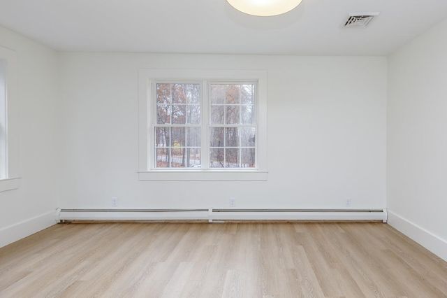 216 Hackett Hill Road, Hooksett, NH 03106