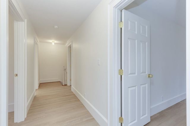 216 Hackett Hill Road, Hooksett, NH 03106