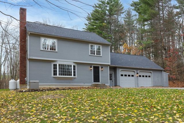 216 Hackett Hill Road, Hooksett, NH 03106