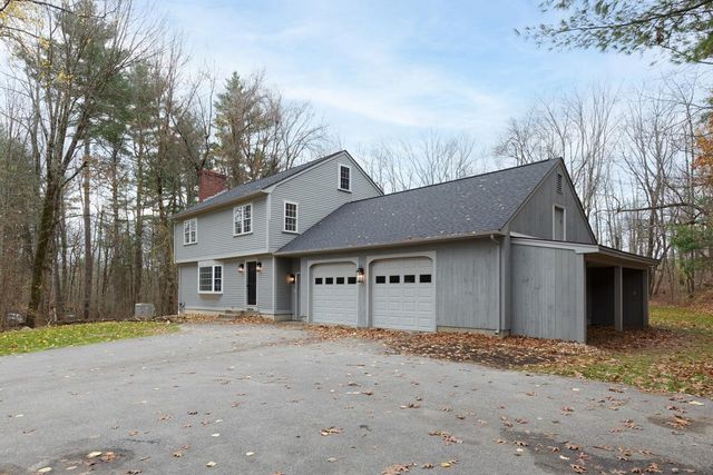216 Hackett Hill Road, Hooksett, NH 03106