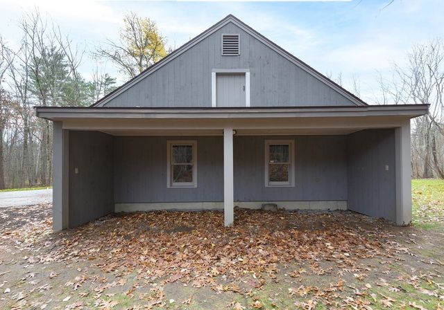 216 Hackett Hill Road, Hooksett, NH 03106