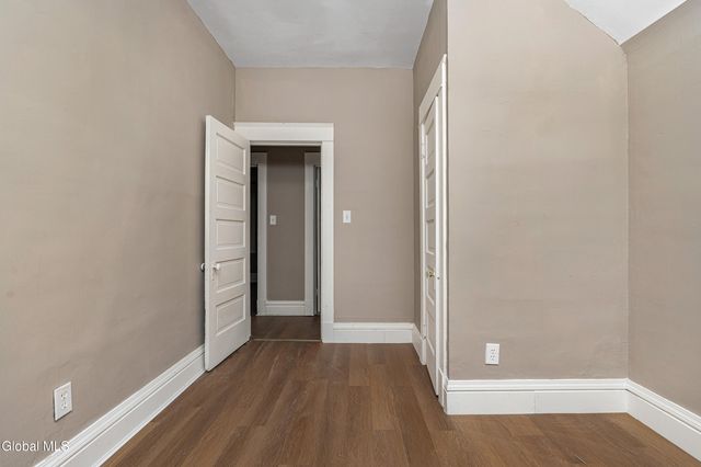 9 Lawn Avenue, Albany, NY 12204