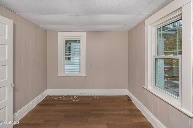 9 Lawn Avenue, Albany, NY 12204