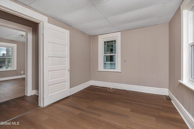 9 Lawn Avenue, Albany, NY 12204