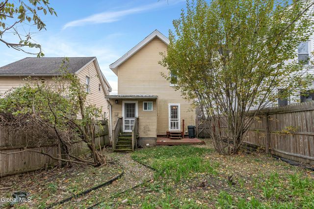 9 Lawn Avenue, Albany, NY 12204