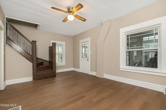 9 Lawn Avenue, Albany, NY 12204