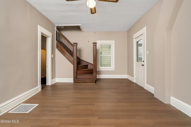 9 Lawn Avenue, Albany, NY 12204