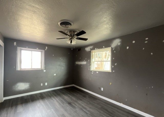 4200 Harlowe Dr, Midland, TX 79703