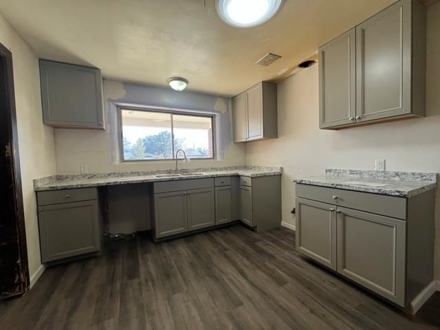 4200 Harlowe Dr, Midland, TX 79703