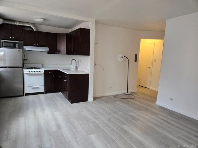 140-65 Beech Avenue 6J, Flushing, NY 11355