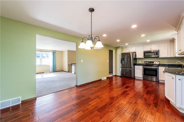 3427 HILLS CHURCH RD, Murrysville, PA 15632