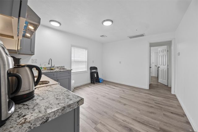 4606 Mallard Street, Hitchcock, TX 77563