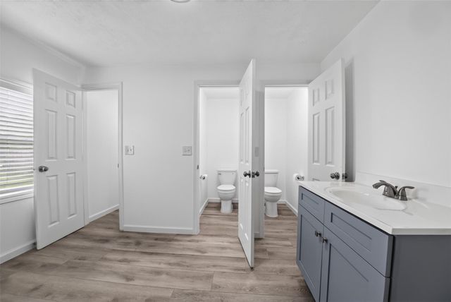 4606 Mallard Street, Hitchcock, TX 77563