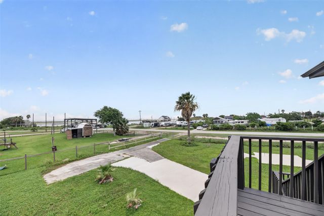 4606 Mallard Street, Hitchcock, TX 77563