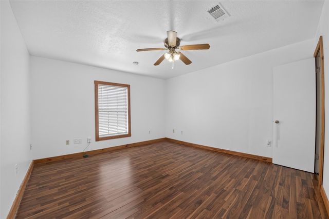4606 Mallard Street, Hitchcock, TX 77563