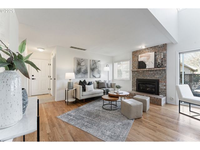 31530 Sw VILLAGE GREEN Ct, Wilsonville, OR 97070