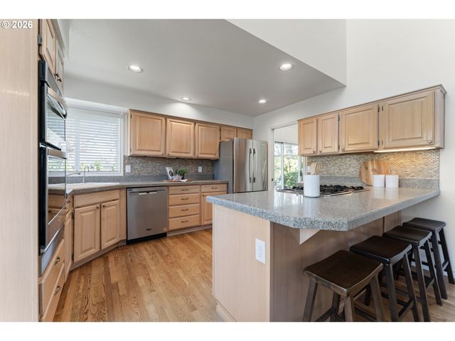 31530 Sw VILLAGE GREEN Ct, Wilsonville, OR 97070