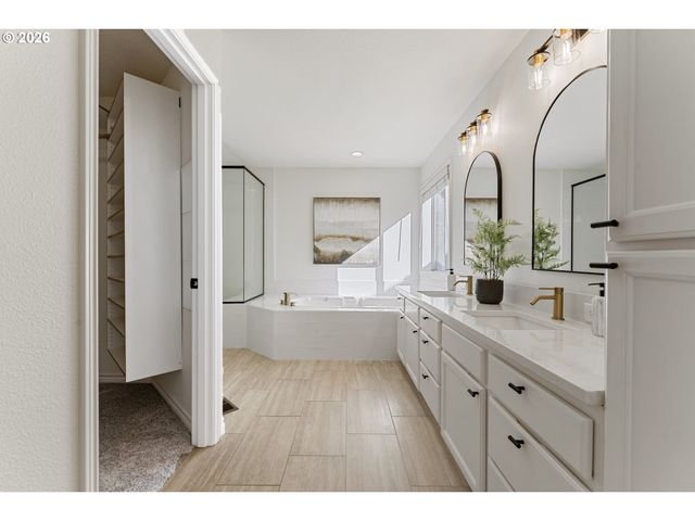 31530 Sw VILLAGE GREEN Ct, Wilsonville, OR 97070