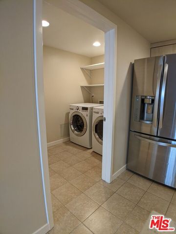 5143 White Oak Avenue 102, Encino (los Angeles), CA 91316