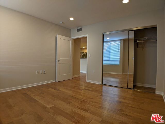 5143 White Oak Avenue 102, Encino (los Angeles), CA 91316