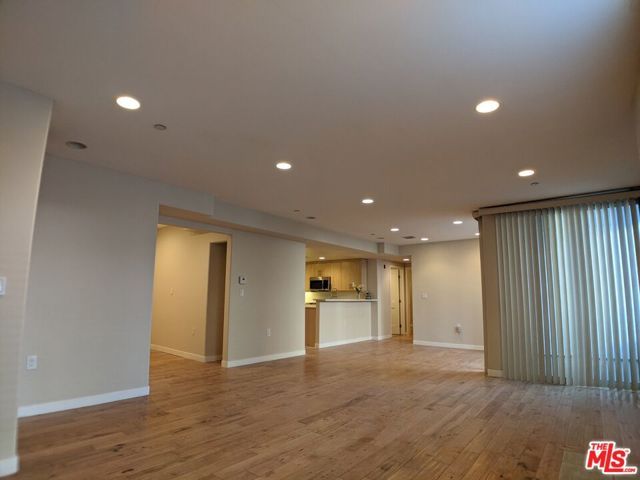 5143 White Oak Avenue 102, Encino (los Angeles), CA 91316