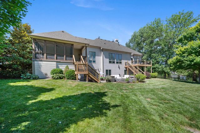 918 E Lakecrest Dr, Andover, KS 67002