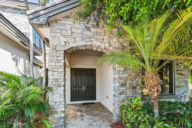 10509 Vignon Court, Wellington, FL 33449