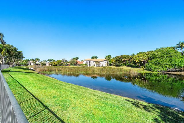 10509 Vignon Court, Wellington, FL 33449