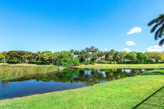 10509 Vignon Court, Wellington, FL 33449