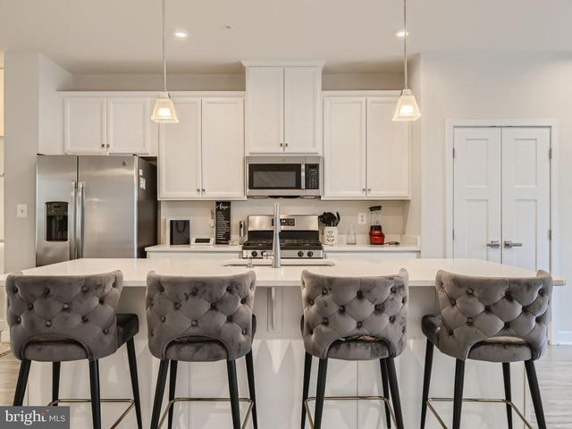 310 BEVINGTON ST, Middle River, MD 21220