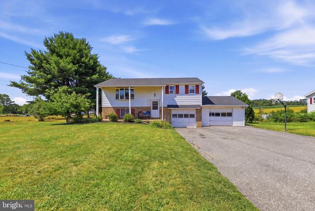 3610 S SALEM CHURCH RD, Dover, PA 17315