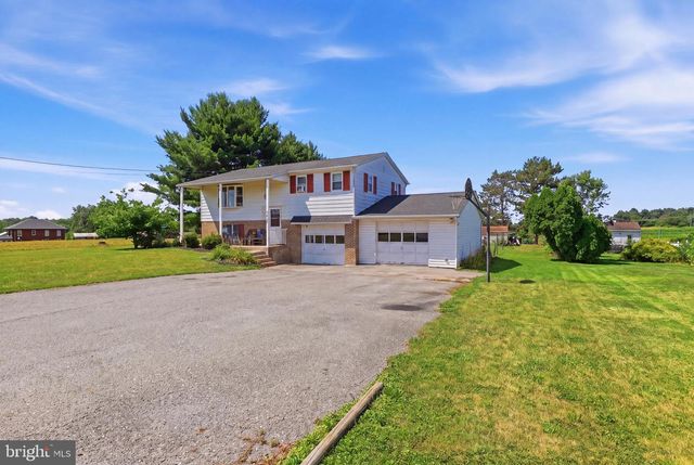 3610 S SALEM CHURCH RD, Dover, PA 17315