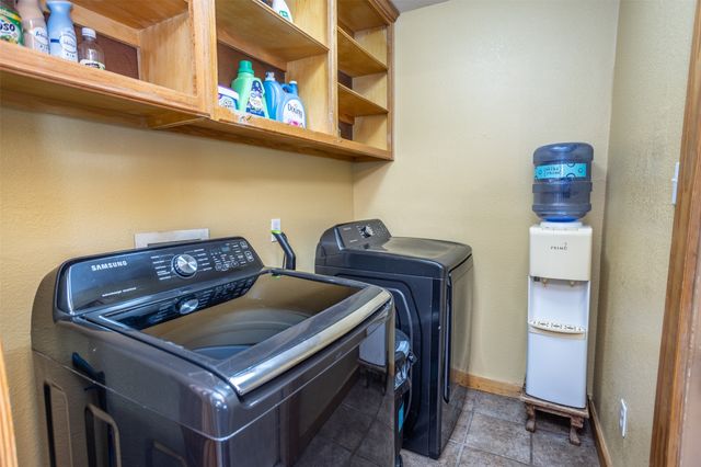 291 Old Spanish Trail, Valley View, TX 76272
