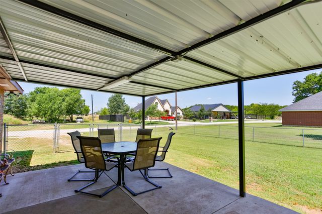 291 Old Spanish Trail, Valley View, TX 76272