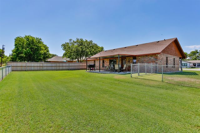 291 Old Spanish Trail, Valley View, TX 76272