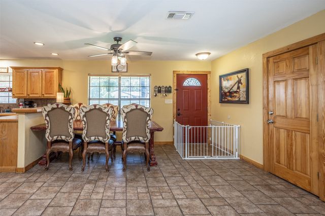 291 Old Spanish Trail, Valley View, TX 76272