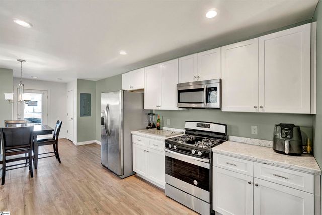 107 Dillon Drive, Clinton, SC 29325