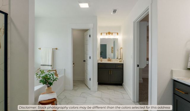 2511 Goldspur Court, Centerton, AR 72712