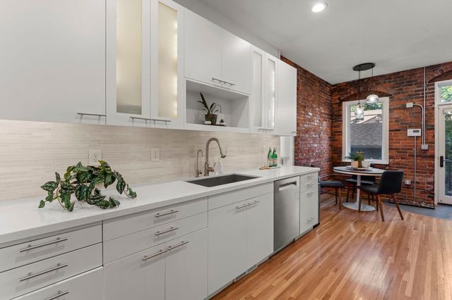 505 Holly Avenue, Saint Paul, MN 55102