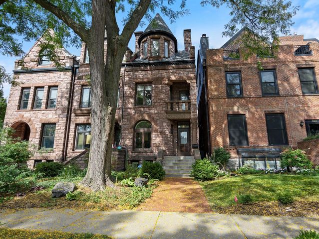 505 Holly Avenue, Saint Paul, MN 55102